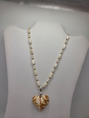 Vintage 1970 Jay King Tiger Cowrie Shell Heart Mother Of Pearl Shells Necklace